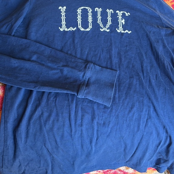 Medium Navy JCrew Love long sleeve t. - Picture 3 of 4